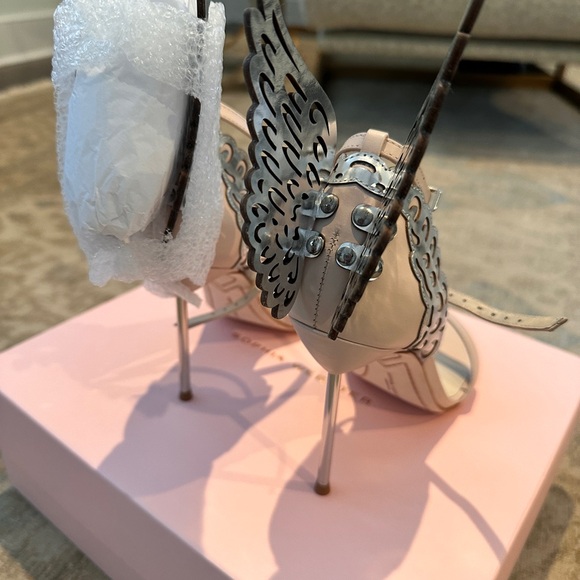 Sophia Webster Nude Evangeline Butterfly Heels Sandals sz 38 (US 7) - Picture 5 of 7